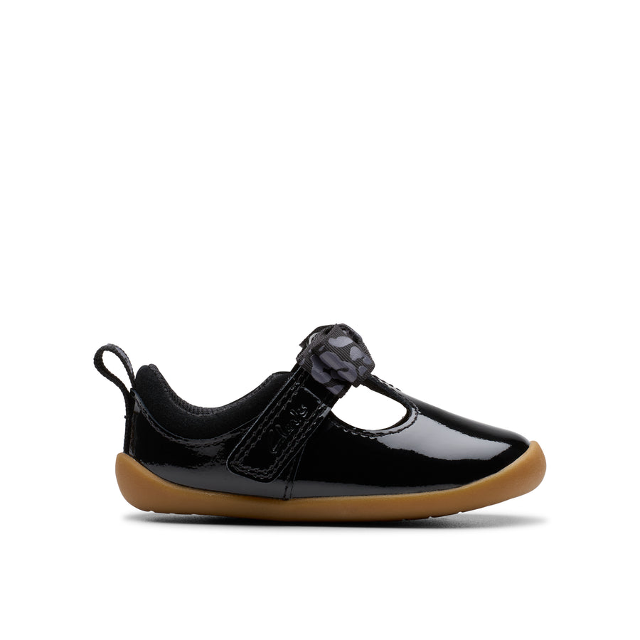 Clarks - Roamer Trim T - Black