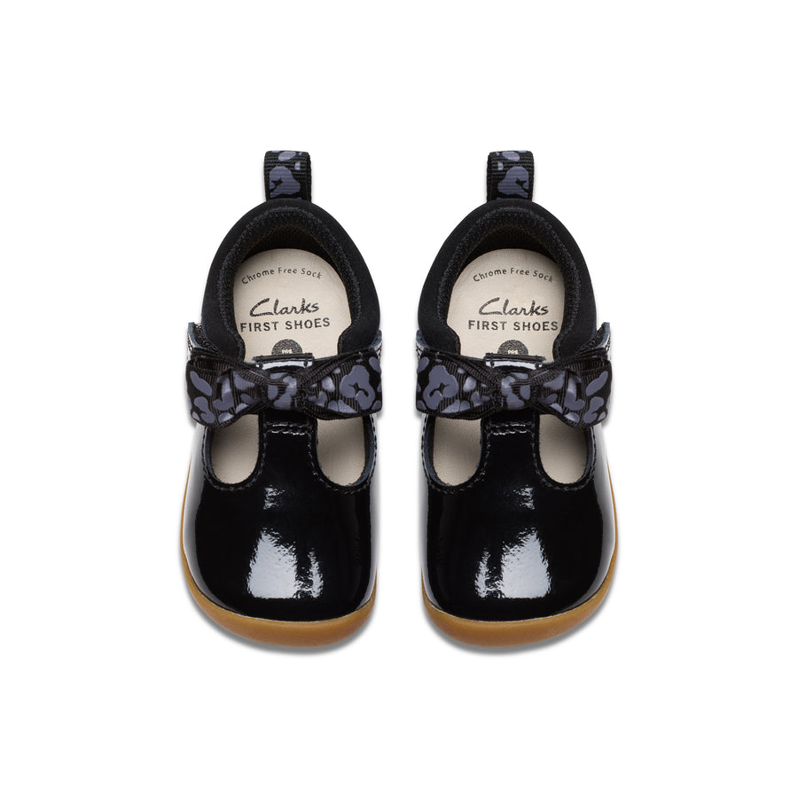 Clarks - Roamer Trim T - Black